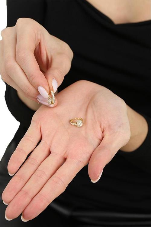 Beyaz Zirkon Taşlı Küre Top Sallantılı Gold Renk 925 Ayar Gümüş Kadın Küpe