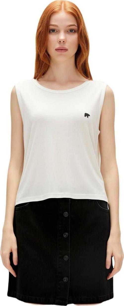 23.03.23.002-C04 Halle Kadın Atlet