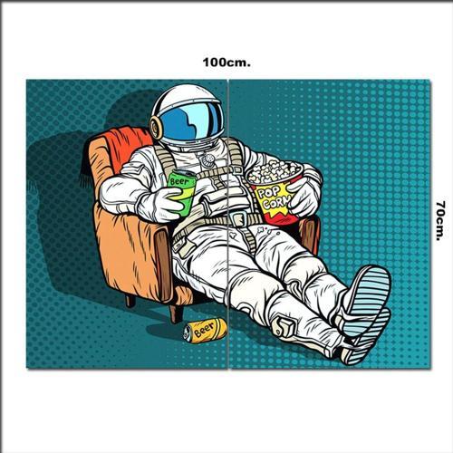 Ahşap Tablo Film Seyreden Astronot 70*100Cm
