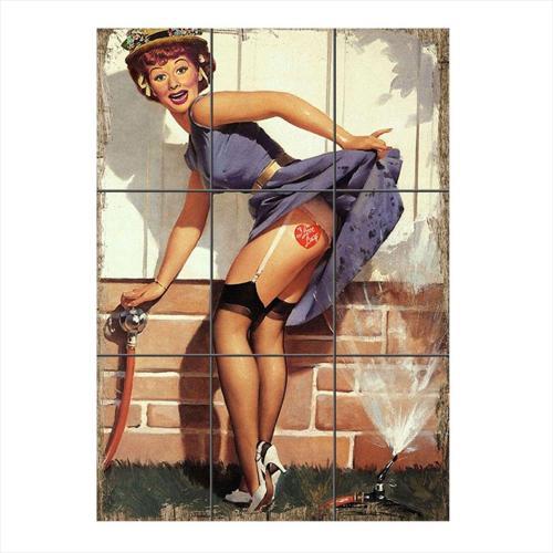Bahçe Sulayan Kadın Mdf 9 Parça Puzzle Tablo