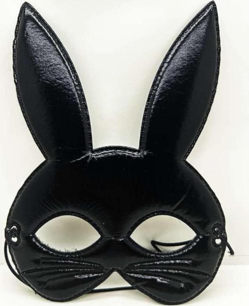 Siyah Renk Kumaş Malzemeden İmal Eva Tavşan Maskesi 19x15 cm