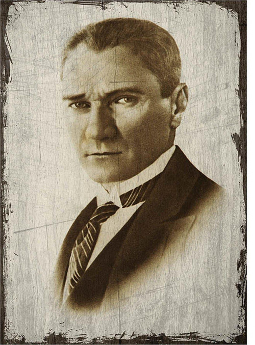 Ahşap Tablo Eski Zeminde Atatürk Portresi