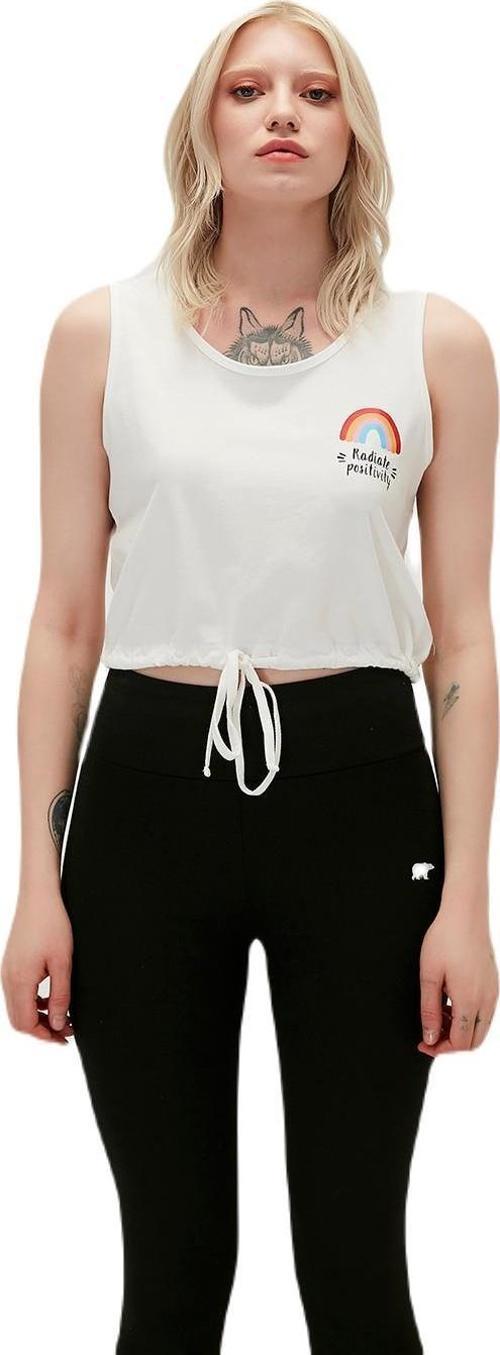 21.03.23.004-C04 Positive Kadın Atlet