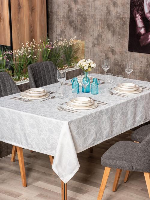 Jakarlı Dertsiz Masa Örtüsü Lavinia Beyaz 155x160