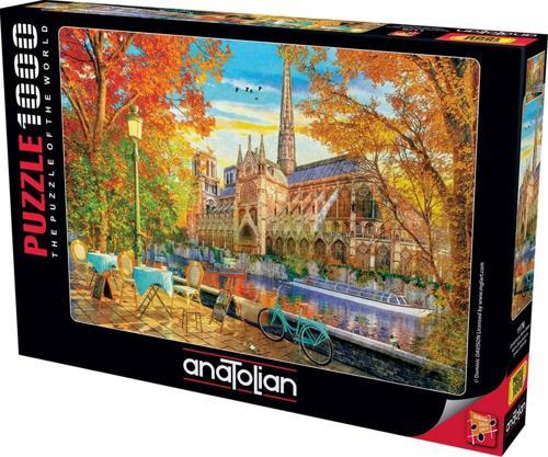 1000 Parçalık Puzzle - Sonbaharda Notre Dame 1176