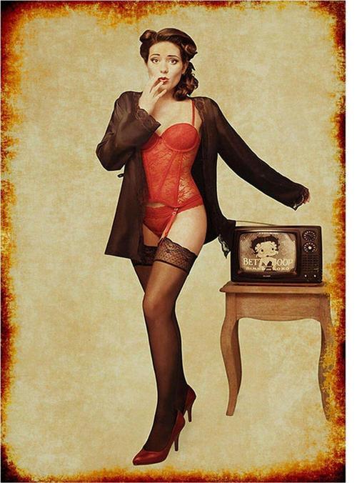 Betty Boop Ve Pin Up Kızı Model Mdf Tablo