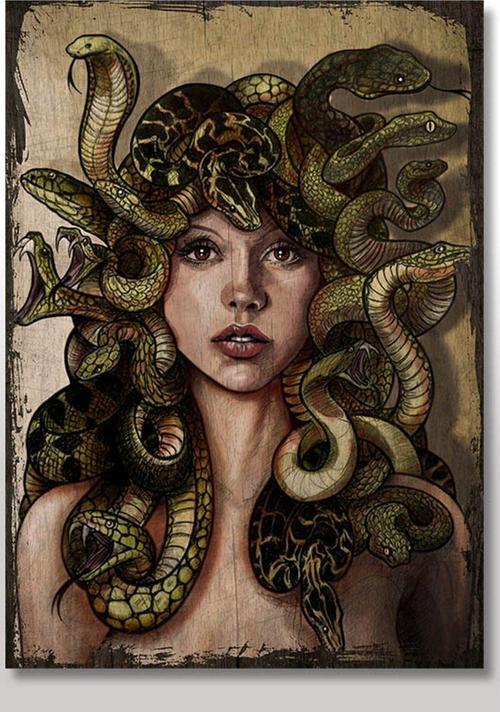 Ahşap Tablo Eski Medusa Mitolojisi Görseli Şekilli
