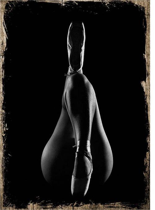 Kadın Bacakları Tasarım Ahşap Tablo