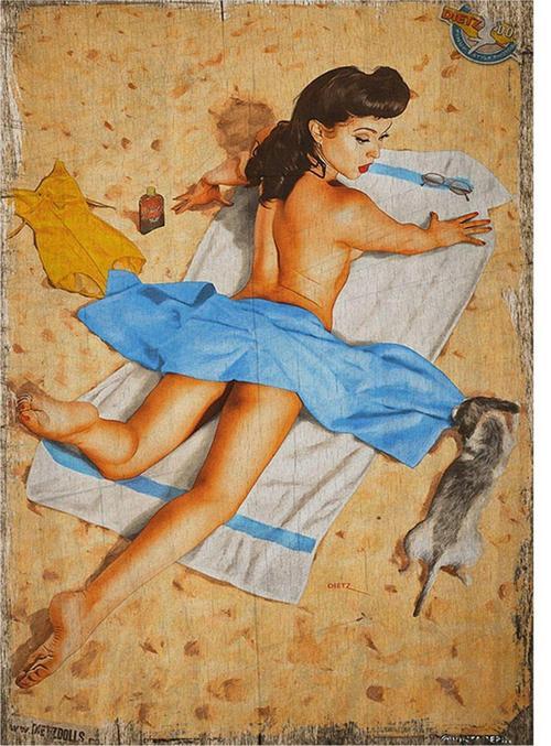 Kumsalda Pin Up Kızı Desenli Mdf Tablo