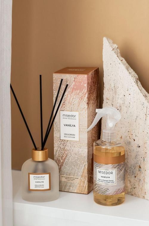 2 Li Set Vanilya Çubuklu Oda Kokusu 120 Ml & Oda Spreyi 330 Ml