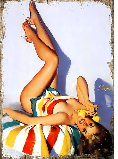 Renkli Elbiseli Kadın Tasarım Mdf Tablo 18Cm X 27Cm