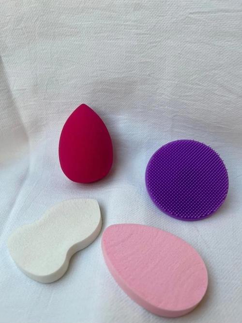 4’lü Yumuşak Cilt Makyaj Süngeri Seti