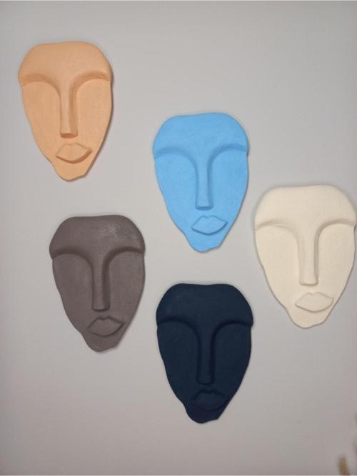 El Yapımı Minimalist Tasarım Duvar Dekorasyon Maskları (Maskeleri) 5'Li Set