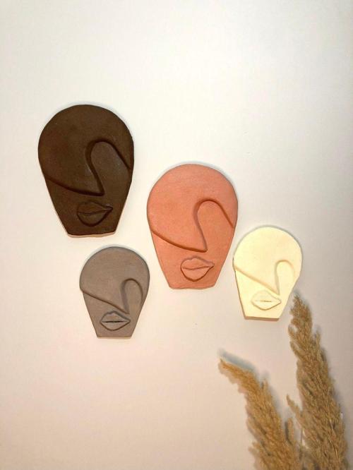 El Yapımı Özel Pigment Boya Uygulamalı Duvar Dekoru Maskeler