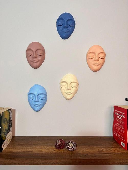 El Yapımı Özel Tasarım Duvar Maskları 5'Li Set