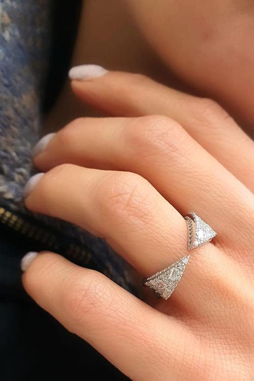 925ayar Gümüş  Luxury Tasarım Ayarlanabilir Baget Taş detaylı Yüzük 