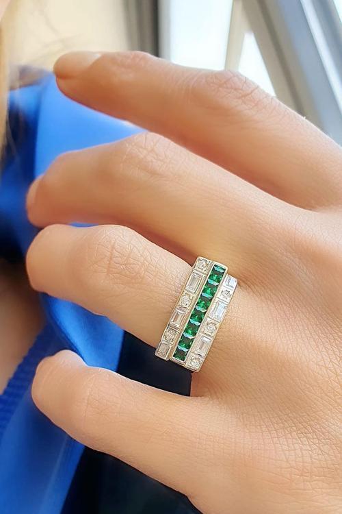 Yeşil Zirkon Taşlı 925ayar Gümüş Üzerine Altın Kaplama Luxry Tasarım Ayarlanabilir Yüzük 