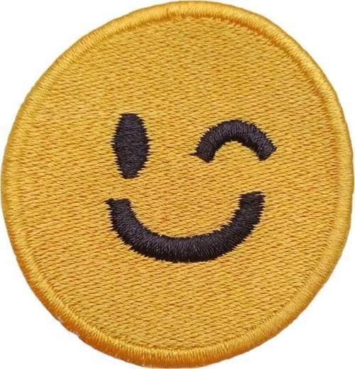 Ütü Ile Yapışan Göz Kırpan Emoji Yama Arma Patch 5 Cm