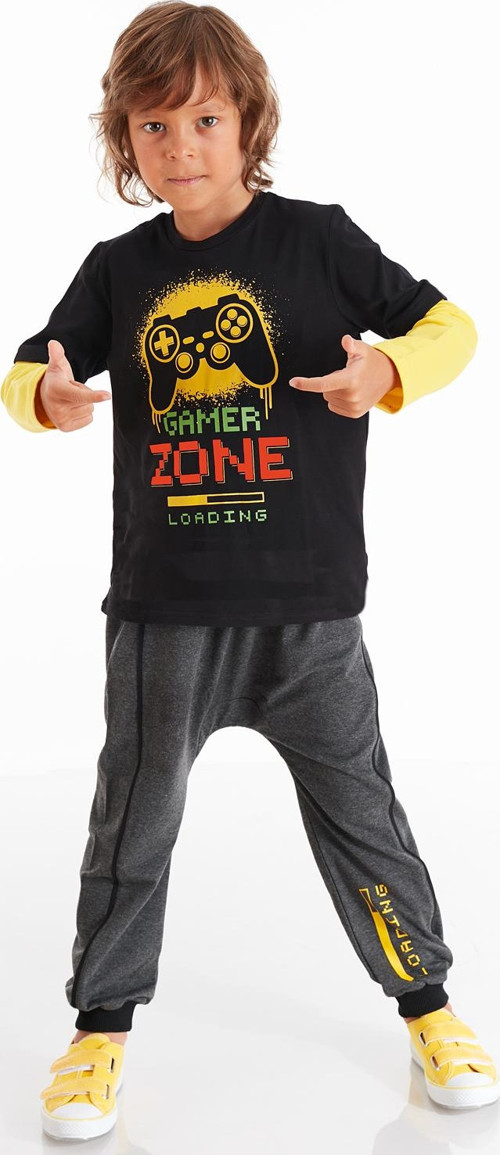 Loading Erkek Çocuk T-shirt Pantolon Takım