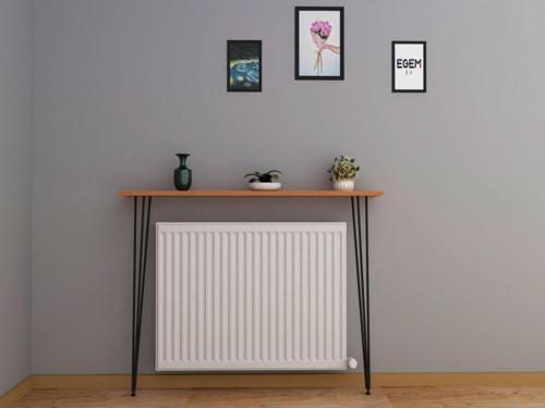 100 Cm Kalorifer Radyatör Petek Üstü Dresuar Metal Ayaklı Koridor Dekoratif Organizer Raf