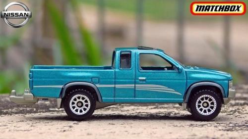 C0859 Matchbox 1:64 Tekli Arabalar 95 Nissan Hardbody D21 HVN81