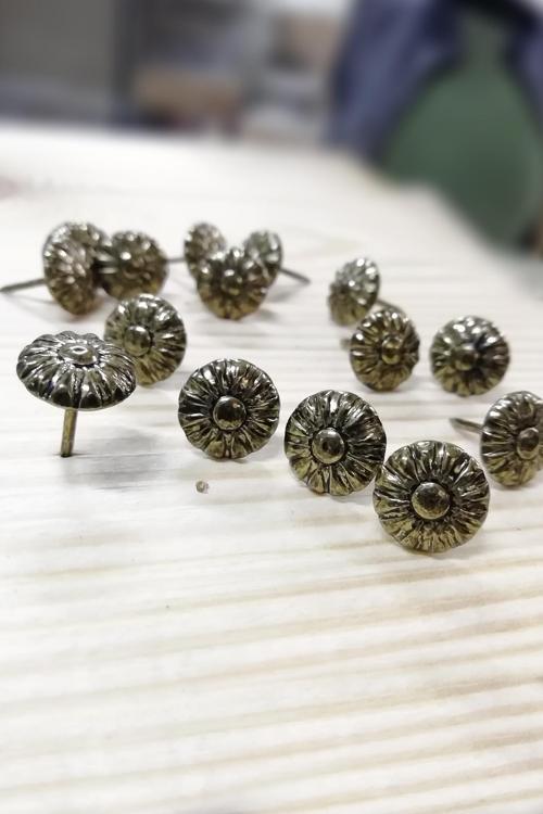 100 ADET 11 MM PAPATYA KABARA RAPTİYE HOBİ ÇİVİSİ KOLTUK ÇANTA TASARIM AKSESUAR SÜSÜ