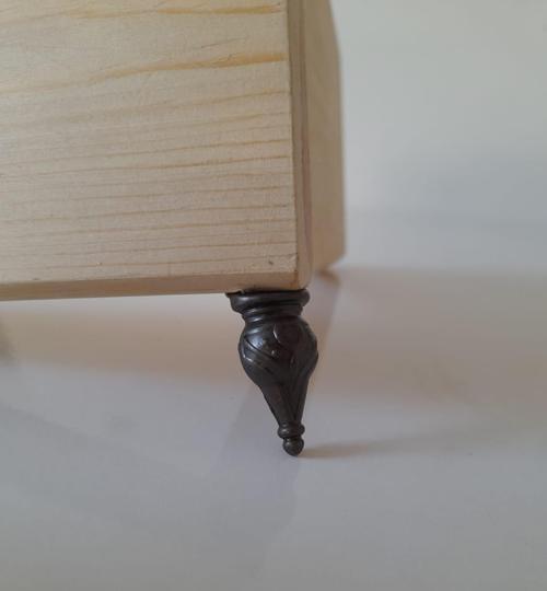 Mina 4 Adet Oksit 3 cm Sandık Kutu Ayak
