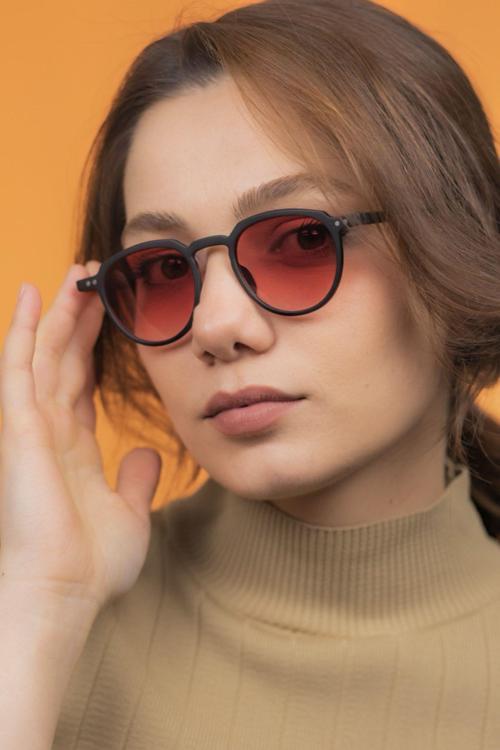 Lucia Mat Siyah Degrade Kırmızı Unisex Güneş Gözlüğü