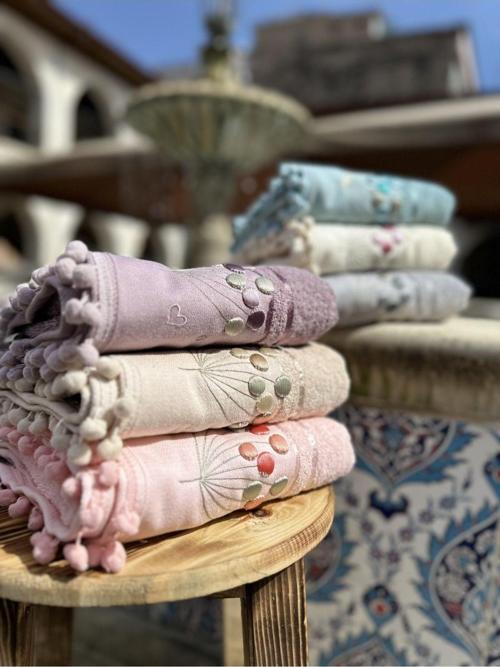 (6.Lı Set) Annem Orkidem Kapadokya 3D Nakışlı Ponponlu 50X90 Cm. Bukle Dokulu El, Yüz Havlusu