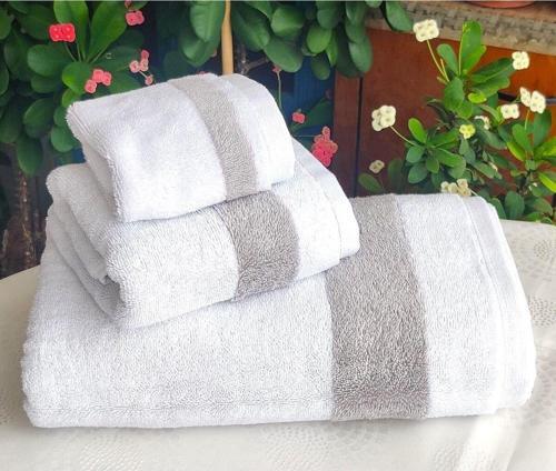 (3.Lü Lüks Banyo Set) Hediyelik, Çeyizlik, Özel Üretim Çift Yön-Renk Banyo, Baş, El Havlu Set