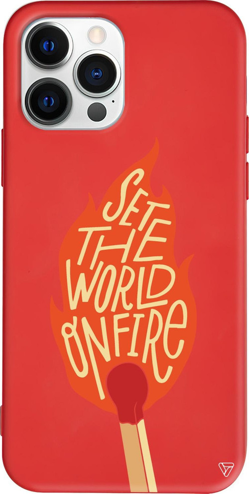 iPhone 15 Pro Max Uyumlu Kırmızı Renkli Silikon World on Fire Telefon Kılıfı