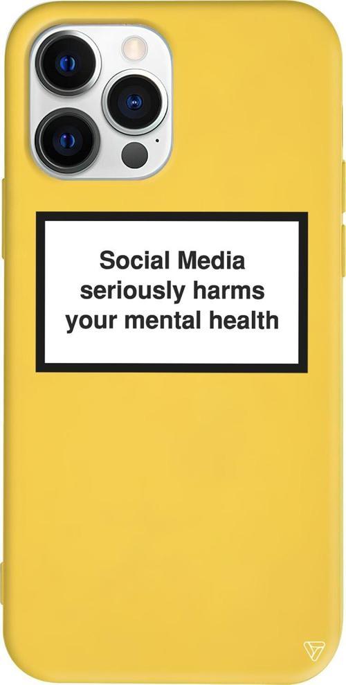iPhone 15 Pro Max Uyumlu Sarı Renkli  Social Media seriously harms your mental health Telefon Kılıfı
