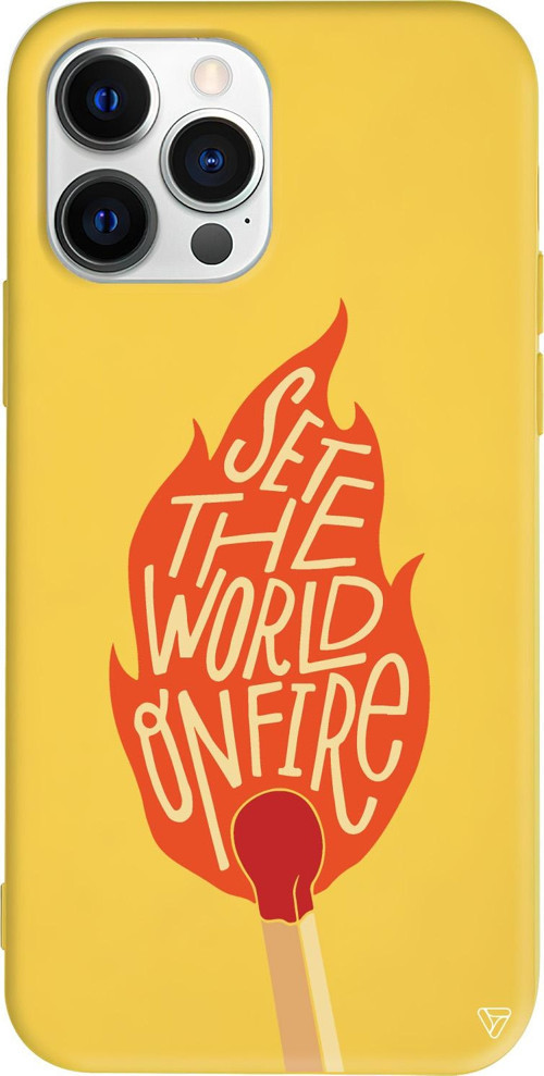 iPhone 15 Pro Max Uyumlu Sarı Renkli Silikon World on Fire Telefon Kılıfı