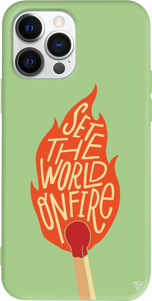 iPhone 15 Pro Uyumlu Açık Yeşil Renkli Silikon World on Fire Telefon Kılıfı