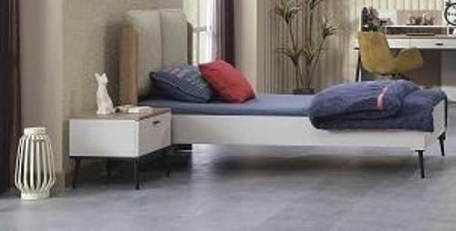 Karyola-komodin Urlu ROMA 90440 Model Kayın Torna Kalite Yüksek Ayak El yapım