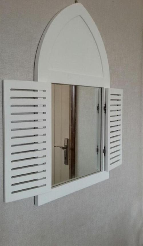 Cunda Lake Duvar Rafı Aynalı