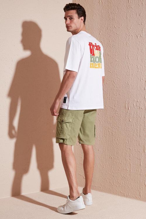 % 100 Pamuk Sırt Baskılı Oversize Bisiklet Yaka Erkek T Shirt 5902636 BEYAZ