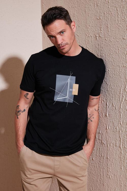 Baskılı Pamuklu Bisiklet Yaka Slim Fit Erkek T Shirt 646R8040 SİYAH