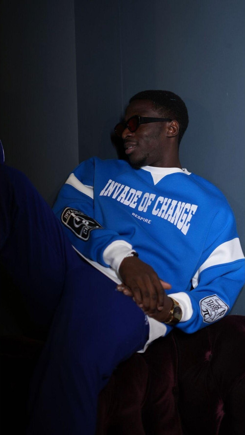 Oversize 'Invade Of Change' Baskılı Unisex Sweatshirt