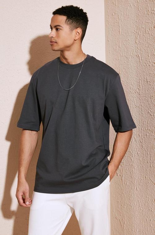Pamuklu Oversize Bisiklet Yaka Basic Erkek T Shirt 5902365 ANTRASİT