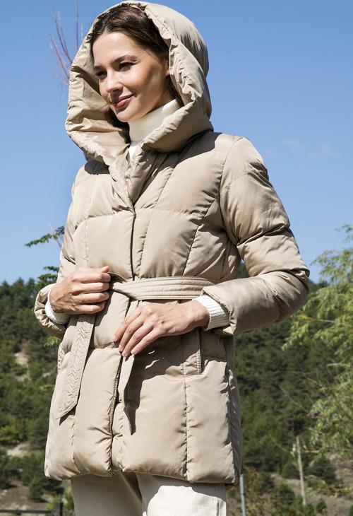 Cepli Kemerli Kapüşonlu Regular Fit Kışlık Şişme Bayan Mont 55650154 VİZON