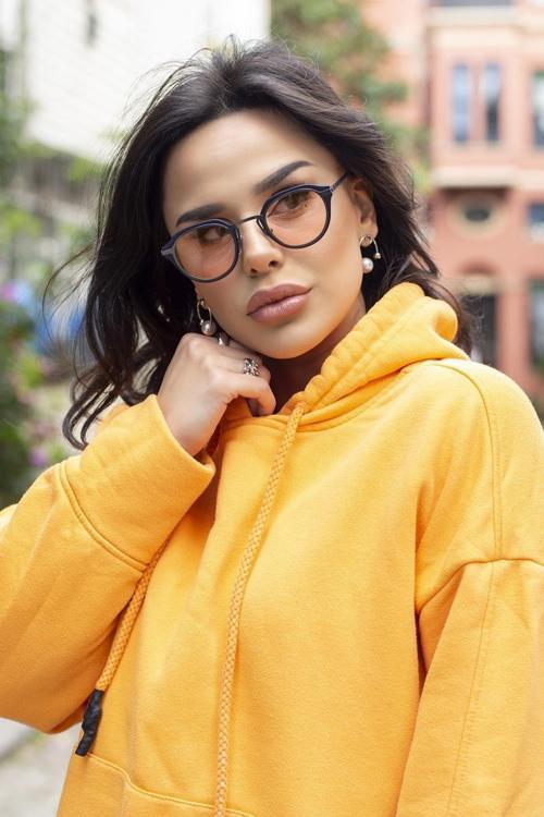 Kadın Güneş Gözlüğü Oval Tasarım Lacivert Çerçeve Pudra Cam