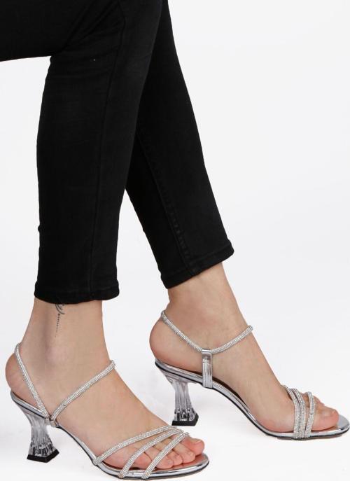 Kadın Gümüş Taş Detaylı Şeffaf Topuklu Abiye Ayakkabı