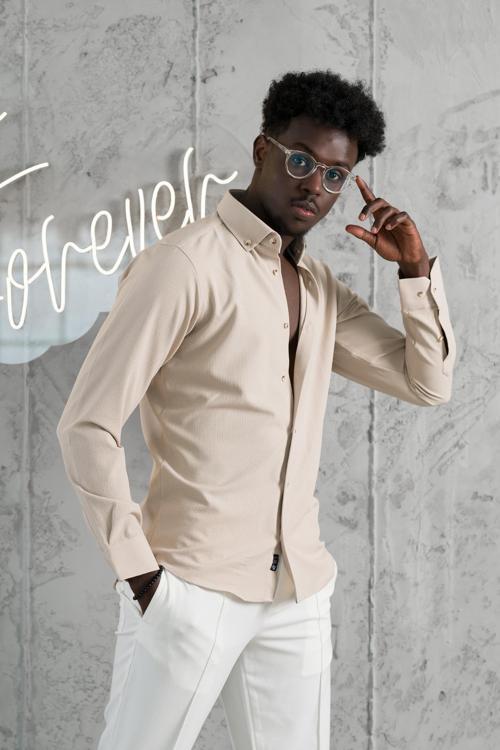 Armürlü Likralı Yaka Düğmeli Slimfit Yazlık Gofre Kumaş Gömlek