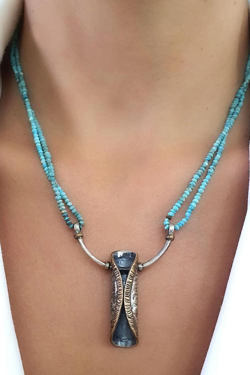 Turkuaz Taşlı 925 ayar Gümüş Tasarım Kolye