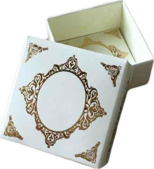 Komple Karton Kutu Saray Desen Gold Yaldız 4X4X2 CM (50 Adet)  Krem