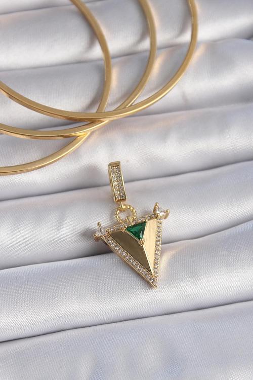 Gold Renk Zirkon Taşlı 3D Üçgen Model Ajda Charm - EBJ241109W28972
