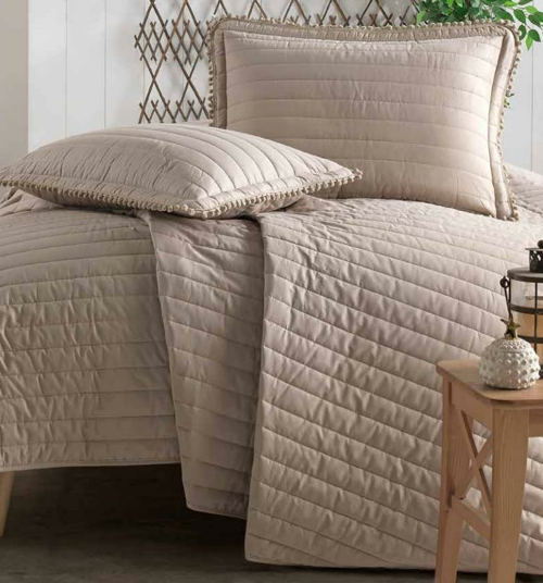 Pedra Çift Kişilik Kahve Yatak Örtüsü Takımı