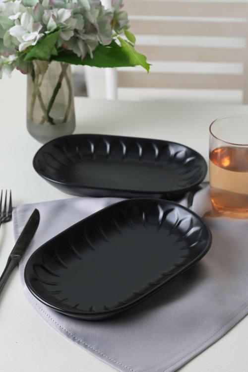 Mat Siyah Badem Kayık Tabak 25 Cm 2 Adet 956