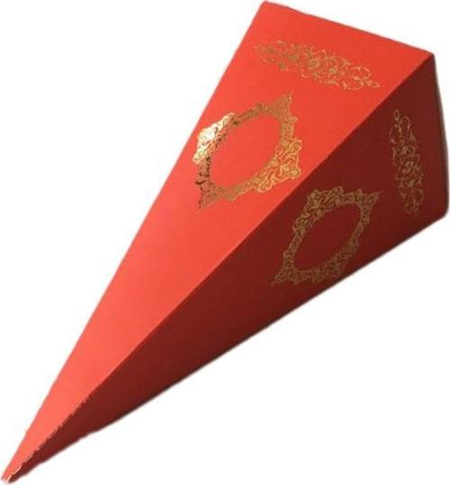 Karton Şeker Külahı Lüx Gold Yaldızlı Saray Desenli (25 Adet)  Kırmızı